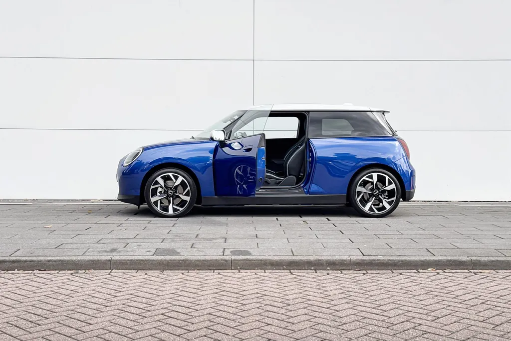 MINI Cooper 3-deurs Electric Cooper SE Classic M 54.2 kWh
