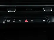 Audi Q3 1.5 200kW e-hybrid S edition 272 PK · Tech plus · Lederen bekleding · Trekhaak elek. wegklapbaar