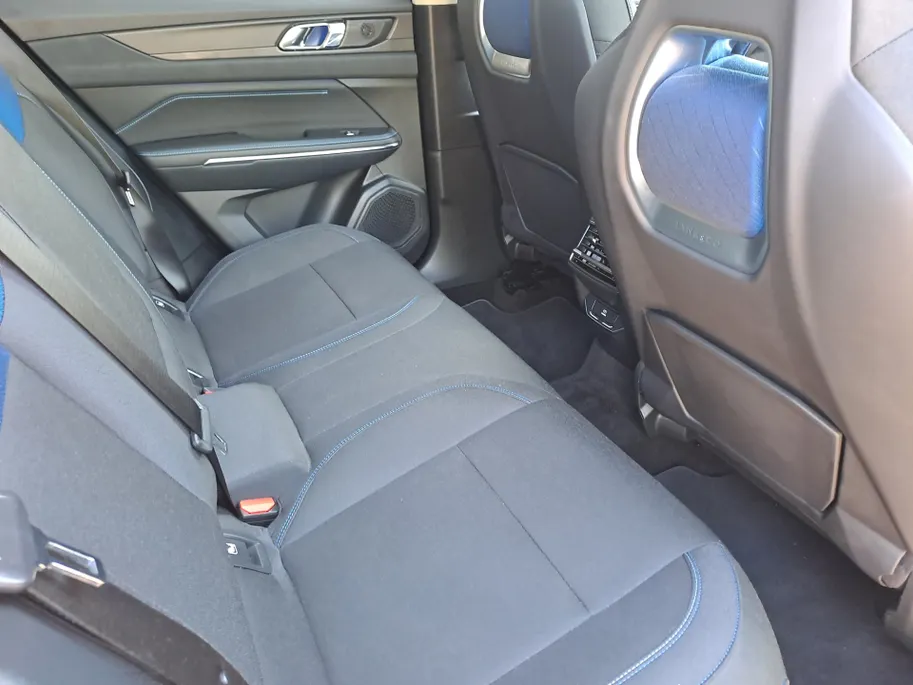 Lynk & Co 01 1.5 | Panoramadak | Navi | Trekhaak | Camera 360 | Climate Control | Automaat | SOH 92,4%