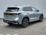Volkswagen Tiguan 1.5 eTSI 150pk DSG-7 R-Line Business + Elekt. Trekhaak Wegklapbaar / Origineel Nederlands /