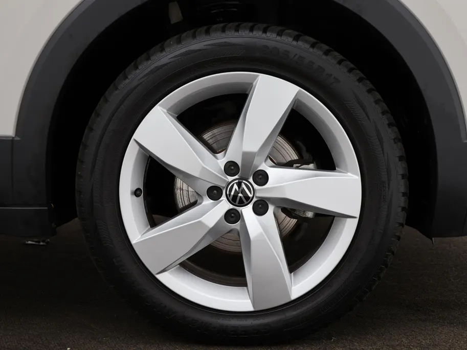 Volkswagen T-Cross 1.5 TSI 150pk DSG Style · Apple/Android Car Play · Stoelverwarming · LED verlichting