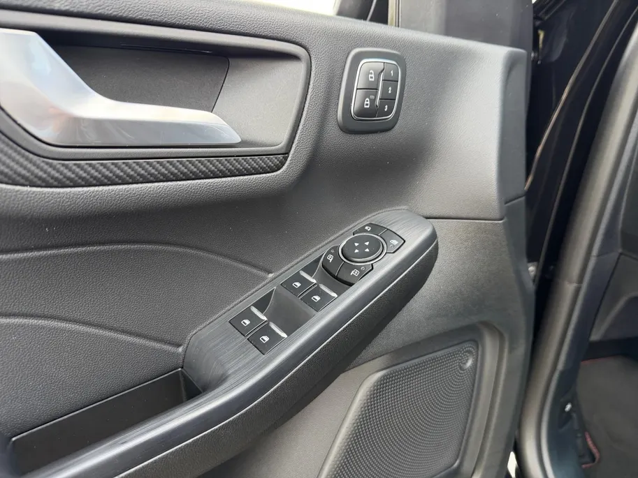 Ford Kuga 2.5 PHEV ST-Line X | 360 Camera | Adaptieve Cruise Control | Schuif/Kantel Dak | Licht Pakket | Dodehoek Detectie |