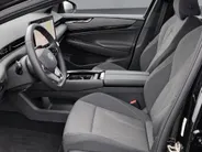 Volkswagen ID.7 Tourer Pro 77 kWh 210kW/286PK · Trekhaak · 360°Camera · Stoel- stuur- & voorruitverwarming · Garantie t/m 16-10-2027