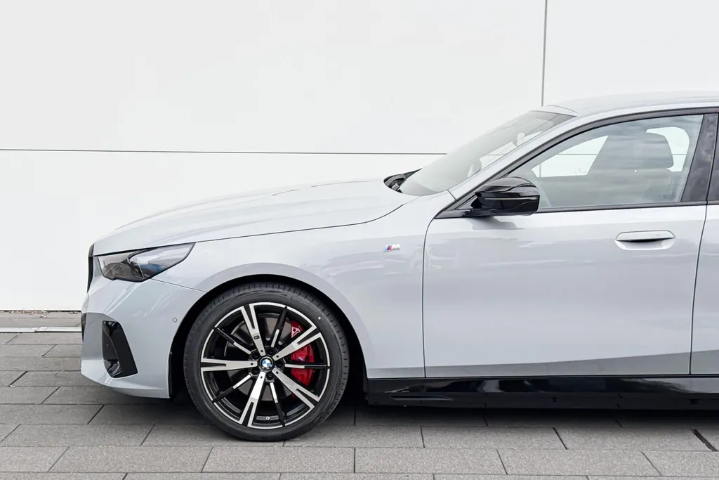 BMW i5 Sedan M60 xDrive 84 kWh