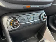 Ford Fiesta 1.0 EcoBoost Titanium |Apple Carplay/Android Auto| Trekhaak| Voorrutverwarming| 12 maanden Bovag garantie|