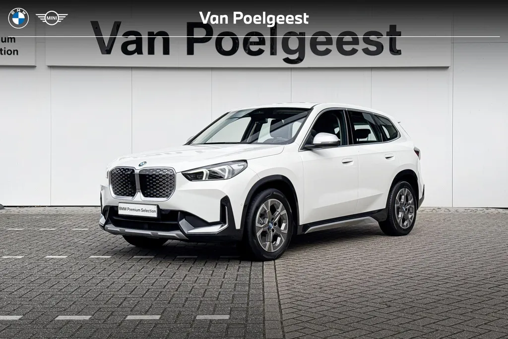BMW iX1 xDrive30