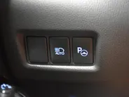 Toyota C-HR 1.8 Hybrid 122pk CVT Bi-Tone Navigatie | Cruise | Clima | PDC |Half Leer | Parlemoer Wit