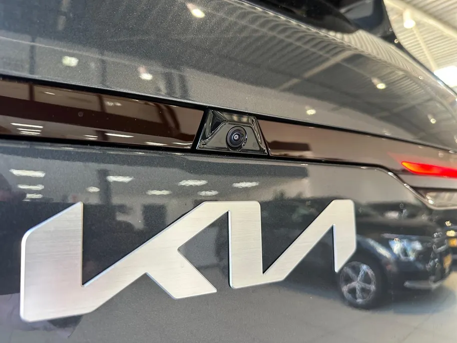 Kia EV5 Air 81.4 kWh | NIEUW TE BESTELLEN | 3000,- INRUILKORTING | Stoel & Stuurverwarming | Rijbereik tot 530km | Wireless auto/carplay |