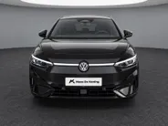 Volkswagen ID.7 Limited Edition Plus 77 kWh accu 286 PK · Achteruitrijcamera · Draadloze telefoonlader ·