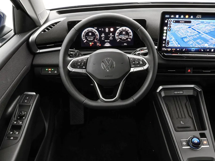 Volkswagen T-Roc Limited Edition 1.5 eTSI 116 PK 7 versn. DSG · Comfort pakket · Achteruitrijcamera · Draadloze telefoonlader · Voorraad OUTLET · Prijs is inclusief inruilpremie ·
