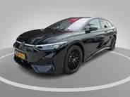 Volkswagen ID.7 Tourer Pro Limited Edition 77 kWh · 20' Black Style velgen + all-season banden · 360 camera · verwarmde voorstoelen · Trekhaak inklapbaar, met elektrische ontgrendeling ·