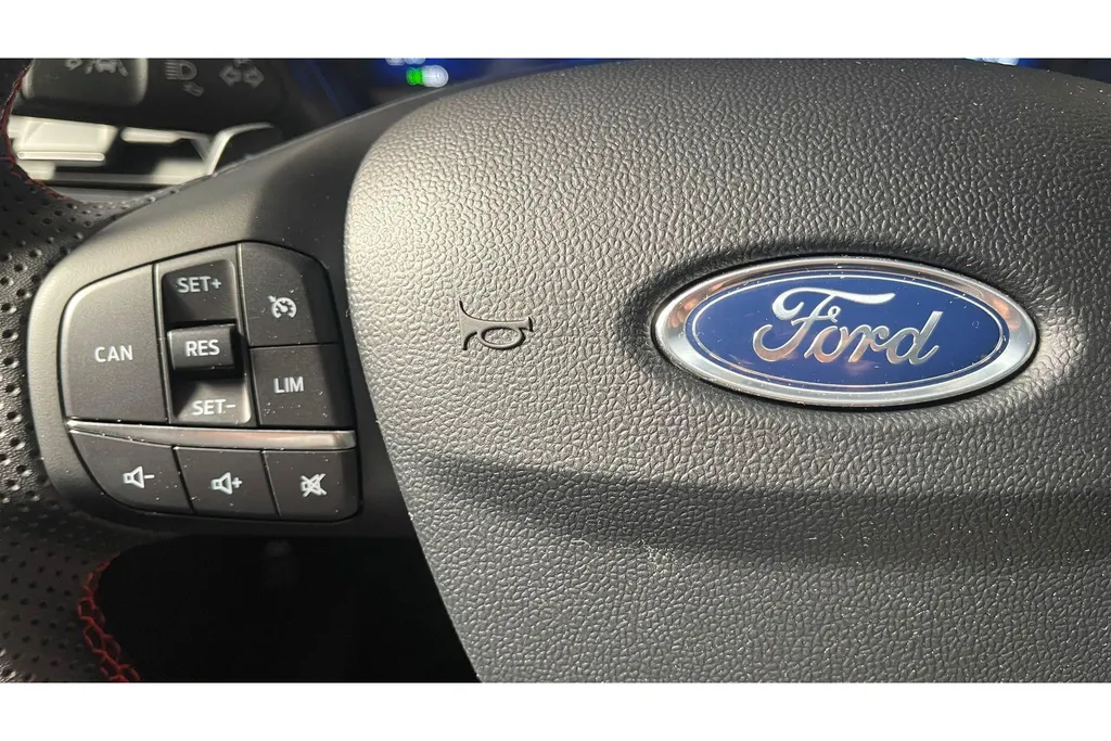 Ford Puma 1.0 EcoBoost Hybrid ST-Line , 125pk | AUTOMAAT | Achteruitrijcamera | Winter-pack, Apple Carplay / Android Auto | Comfort Pack | Cruise Control| DAB radio | Grootlicht Assistent | Full LED | Full Map navigatie |