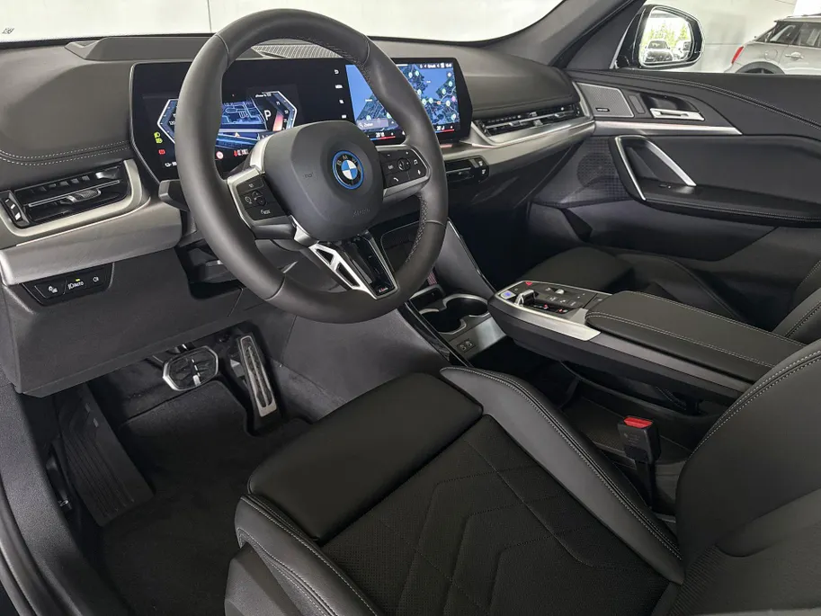 BMW iX1 eDrive20 67 kWh M Sport Edition