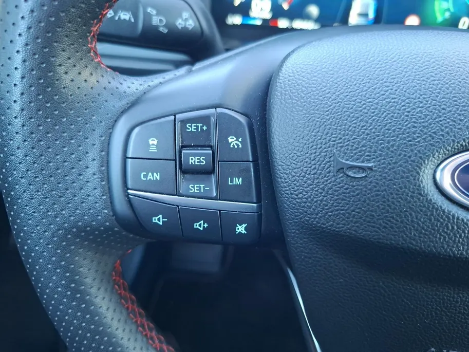 Ford Focus Wagon 1.0 EcoBoost Hybrid ST Line X | Winterpack | Driver Assistancepack | Adaptive Cruisecontrol | Dodehoekdetectie | B&O Audio | AGR | Led Koplampen | Camera |