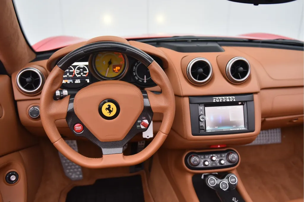 Ferrari California 4.3 V8 HELE