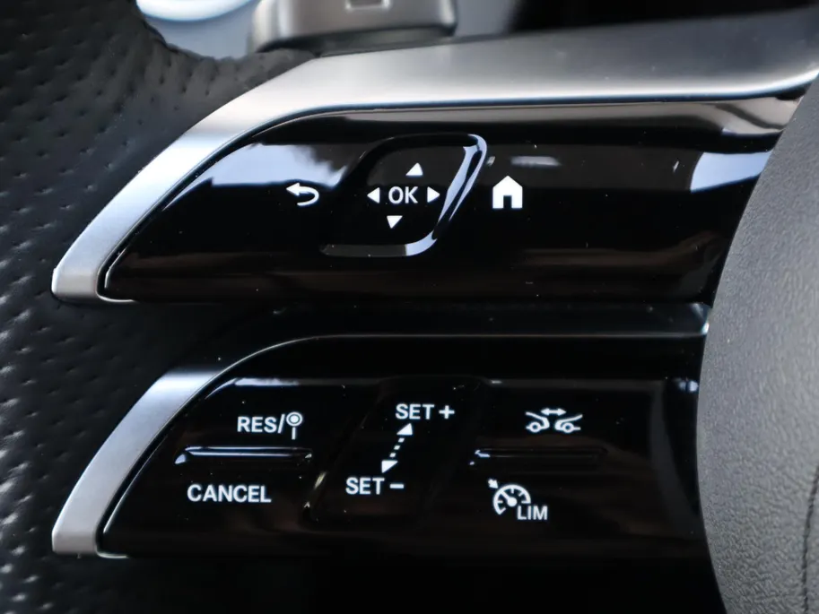 Mercedes-Benz E-Klasse E-Klasse 300e AMG Line l Keyless l Achteruitrij camera l Stoelverwarming l Memory