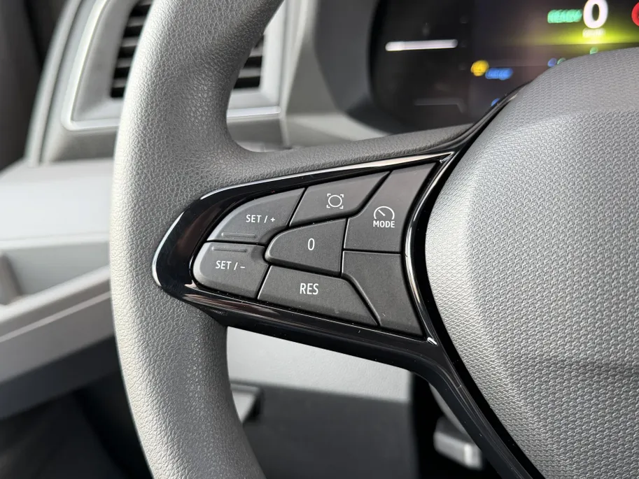 Renault Master E-Tech T35 L2H2 Advance Long Range 87 kWh Automaat | DEMO | Trekhaak | RVS Side & Backbar | Laadruimte Betimmering | Navi | Camera | Apple CarPlay/Android Auto | Full LED | Climate Control | Parkeersensoren |