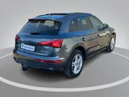 Audi Q5 50TFSIe 220KW/299PK S-edition · Panoramadak · Camera + parkeersensoren · Trekhaak ·