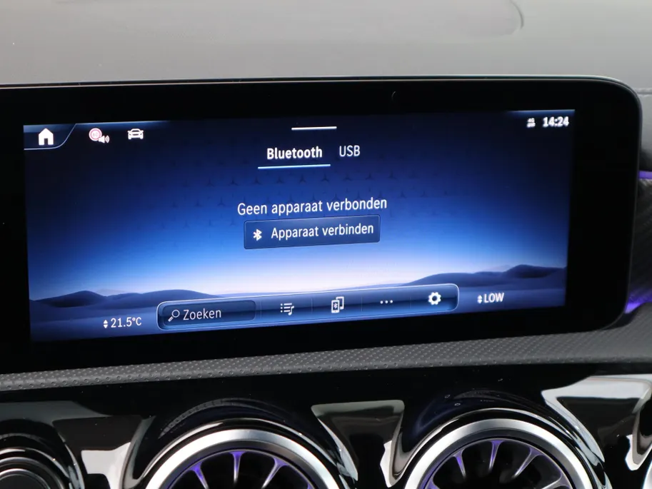 Mercedes-Benz CLA 250 e Star Edition Luxury Line l Keyless l Stoelverwarming l Achteruitrij camera