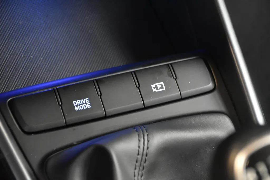 Hyundai i20 1.0 T-GDI 48V MHEV 100pk Comfort I Navi + Camera