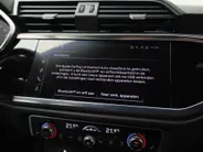 Audi Q3 Sportback 45 TFSIe 180kW/245PK S Line · Panoramadak · Trekhaak · Sonos soundsystem · Garantie t/m 04-04-2029 of 100000km.