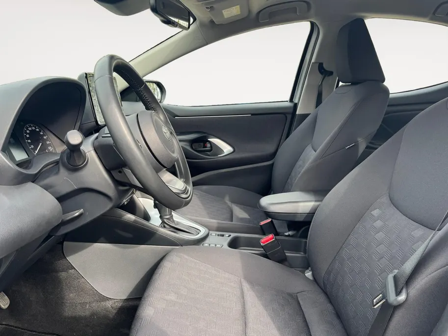 Toyota Yaris 1.5 Hybrid 115 Active | Apple Carplay | Android Auto | Parkeercamera | Parkeersensoren | Stoelverwarming