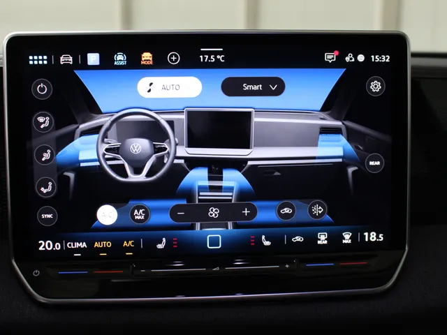 Volkswagen Tiguan 1.5 eTSI Automaat Navigatie | Trekhaak | Stoelverwarming | Lichtmetalen velgen