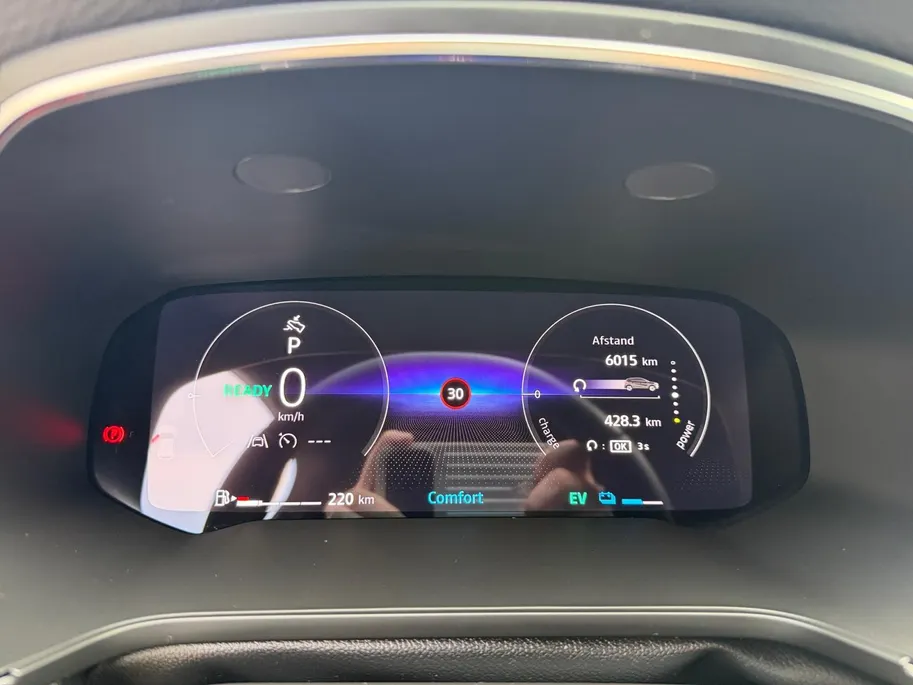 Renault Captur 1.6 E-Tech full hybrid 145 techno | Automaat | Navigatie | Trekhaak | Camera & Dashcam | Apple Carplay & Android Auto | Cruise & Climate Control | 12 Maanden BOVAG Garantie