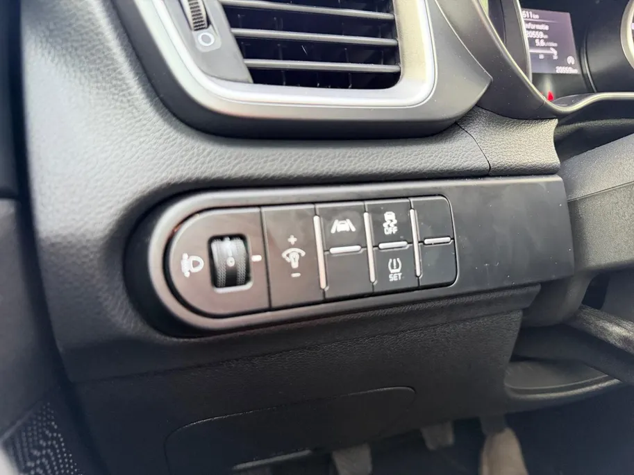 Kia Ceed Sportswagon 1.0 T-GDi ComfortLine Navigatie | Achteruitrijcamera | Climate control | Resterende fabrieksgarantie |