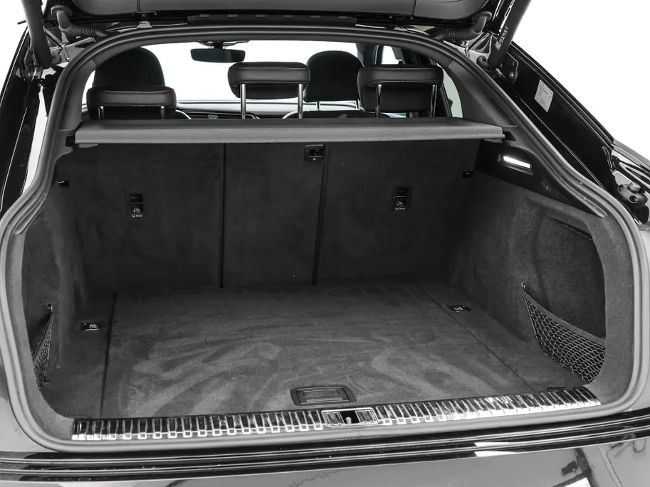 Audi Q8 Sportback e-tron 55 408pk Quattro S Edition 115 kWh · SOH 95,1% · Panoramadak · Luchtvering · Leder · 360 Camera · Elek. Voorstoelen ·