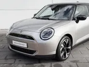 MINI Cooper 3-deurs Electric Cooper E Favoured L 40.7 kWh