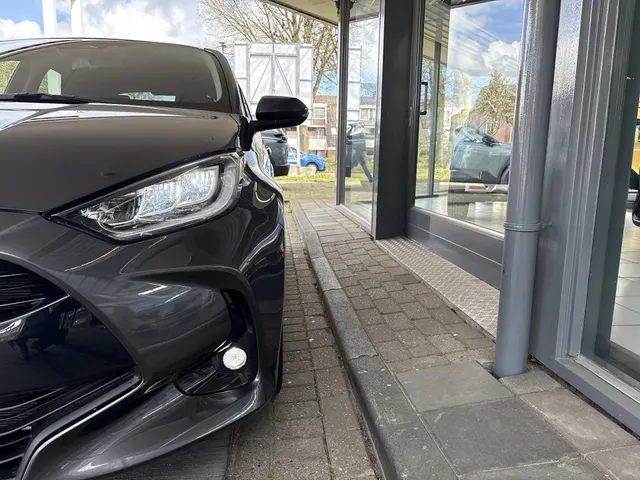 Toyota Yaris 1.5 Hybrid 115 First Edition