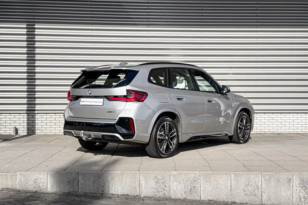 BMW iX1 eDrive20 67 kWh M Sport Edition