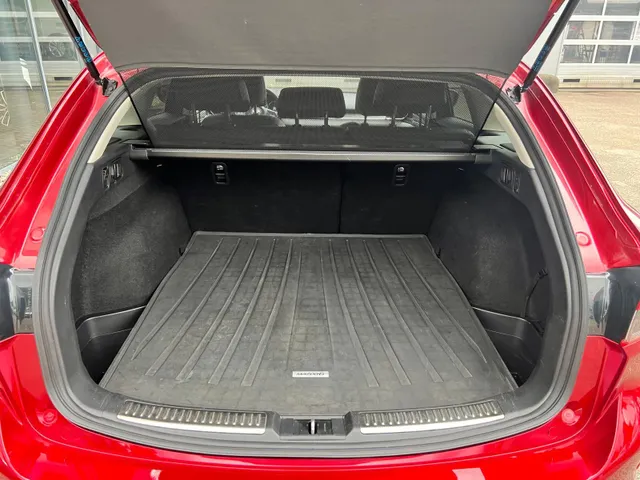 Mazda 6 Sportbreak 2.0 SkyActiv-G 165 Comfortplus Business AUTOMAAT | LEDER | Bose AUDIO | 19"LM VELGEN | STOEL- en STUURVERWARMING | STOEL VENTILATIE | APPLE VARPLAY /ANDROID AUTO |