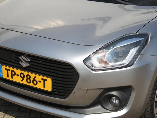 Suzuki Swift 1.2 Stijl Smart Hybrid | Navi | Cruise | Clima | Camera | Trekhaak
