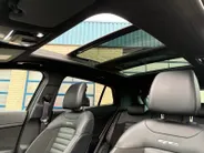 Kia Sportage 1.6 T-GDi Plug-in Hybrid AWD GT-PlusLine | EXCLUSIEVE UITVOERING | APPLE CARPLAY / ANDROID AUTO | PANO | ADAPT. CRUISE | STUUR/STOEL VERWARMING / VERKOELING | NAVI | 360° GRADEN | MEMORY SEATS | KAMELEON TINT |