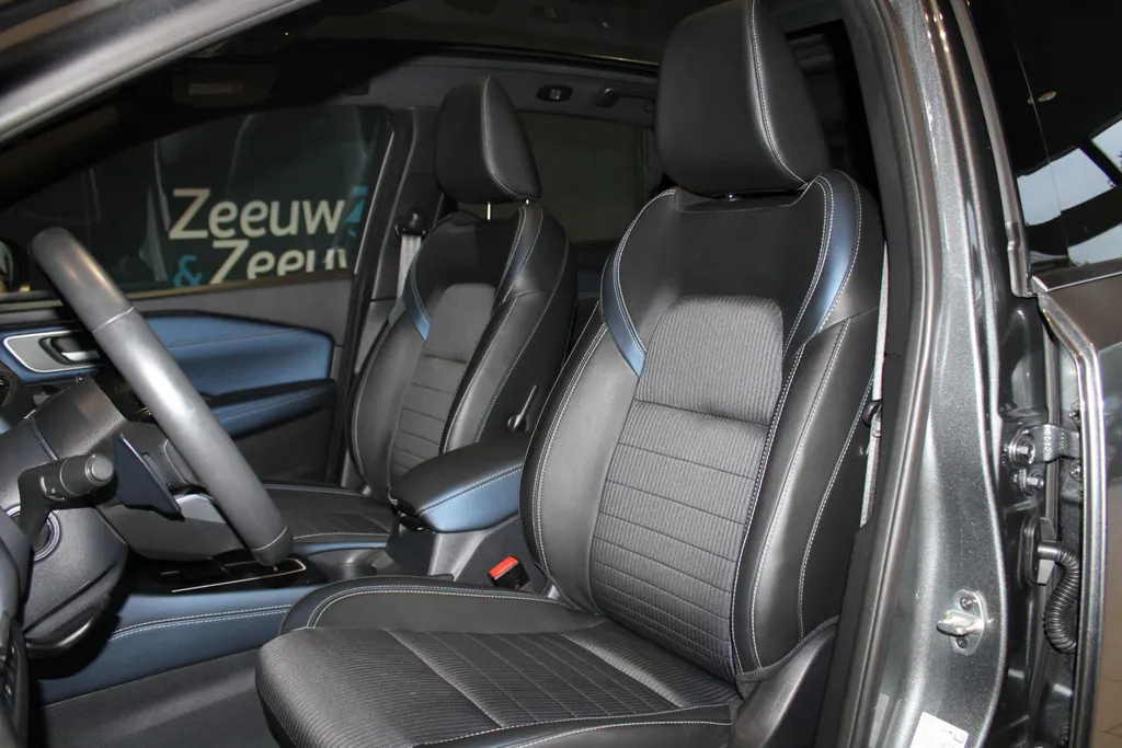 Nissan QASHQAI 1.3 MHEV Xtronic Tekna | 1800kg trekgewicht | Automaat | Trekhaak | 360grd Camera | Apple carplay & Android auto | Stoel-, voorruit- en Stuurverwarming | Head-up display | LM wielen |