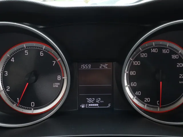 Suzuki Swift 1.2 Select Carplay | Camera