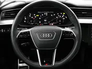 Audi Q8 Sportback e-tron 55 quattro S Edition 408pk / 115 kWh · SOH 93,6% · Panoramadak · 360 Camera · Luchtvering · Keyless · 360 Camera · Keyless · Matrix LED · 22'Velgen ·