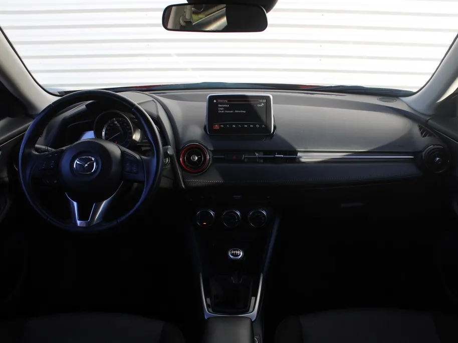 Mazda CX-3 2.0 SkyActiv-G 120 SkyLease+ | Stoelverwarming | Navi | Clima | Cruise | Parkeersensor achter | 18' LM | Dealeronderhouden | Gespecialiseerd in Mazda | Voorheen Mazda dealer |