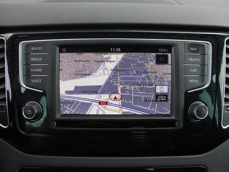 Volkswagen Golf Sportsvan 1.4 TSI Sound | Automaat | Navi | Trekhaak | 16” LM | Stoelverwarming | Cruise adapt. | All seasons | Apple CarPlay/Android Auto |