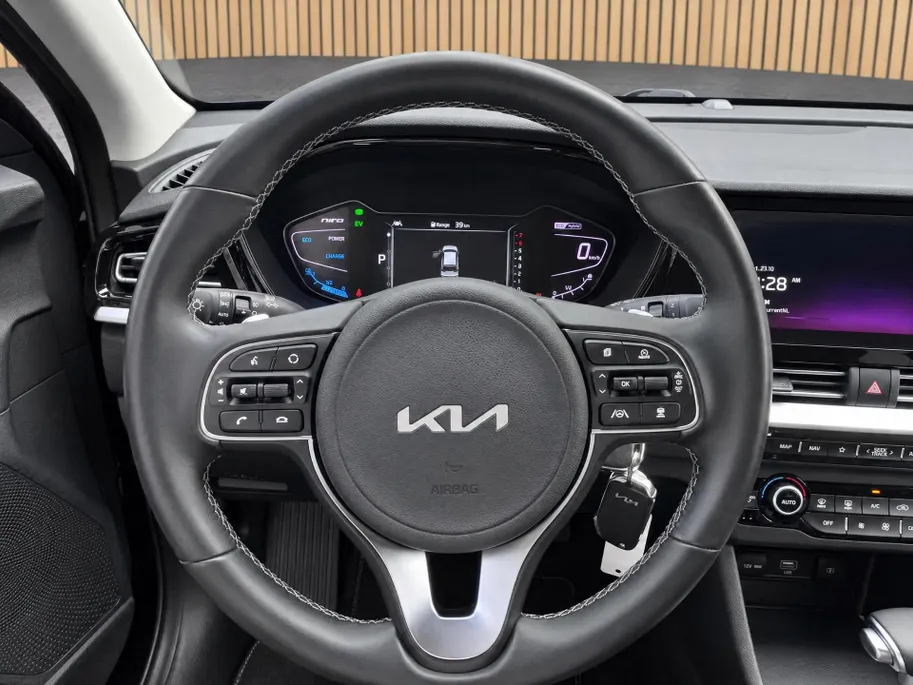 Kia Niro 1.6 GDi Hybrid DynamicLine Dealer onderhouden | Navigatie | ACC | Climate control | Superzuinig | HEV |