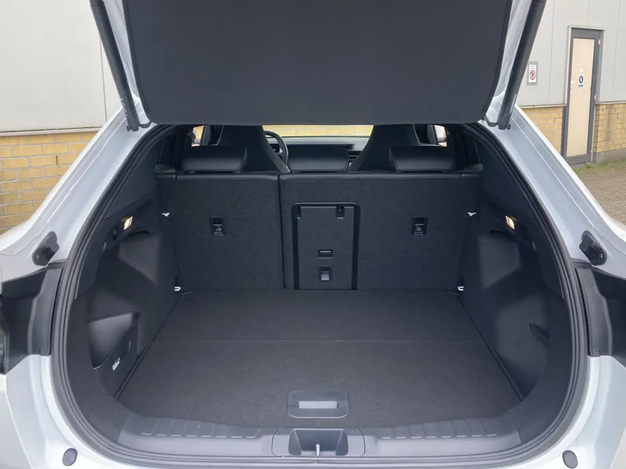Ford Capri Premium Standard Range RWD 52 kWh Driver Assistance Pack - Panoramadak - 21inch lichtmetalen velgen
