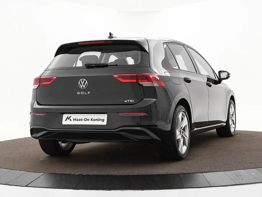 Volkswagen Golf 1.0 eTSI 110pk DSG Life Business · Camera · Keyless · Dodehoeksensor · Apple/Android Car Play · Clima · Navigatie · Garantie t/m 12-10-2026 of 60.000km