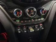 MINI Countryman Cooper SE ALL4 John Cooper Works Essence Pack