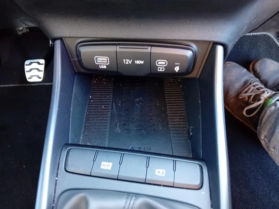 Hyundai Bayon 1.0 T-GDI Comfort Smart Zeet compleet! NU incl. DEMOKORTING!! Snel rijden & incl. resterend fabrieksgarantie!