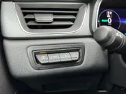 Renault Captur 1.8 E-Tech full hybrid 160 techno | Automaat | Apple Carplay & Android Auto | Cruise & Climate Control | Camera | Parkeersensoren | Navigatie | 12 Maanden BOVAG Garantie