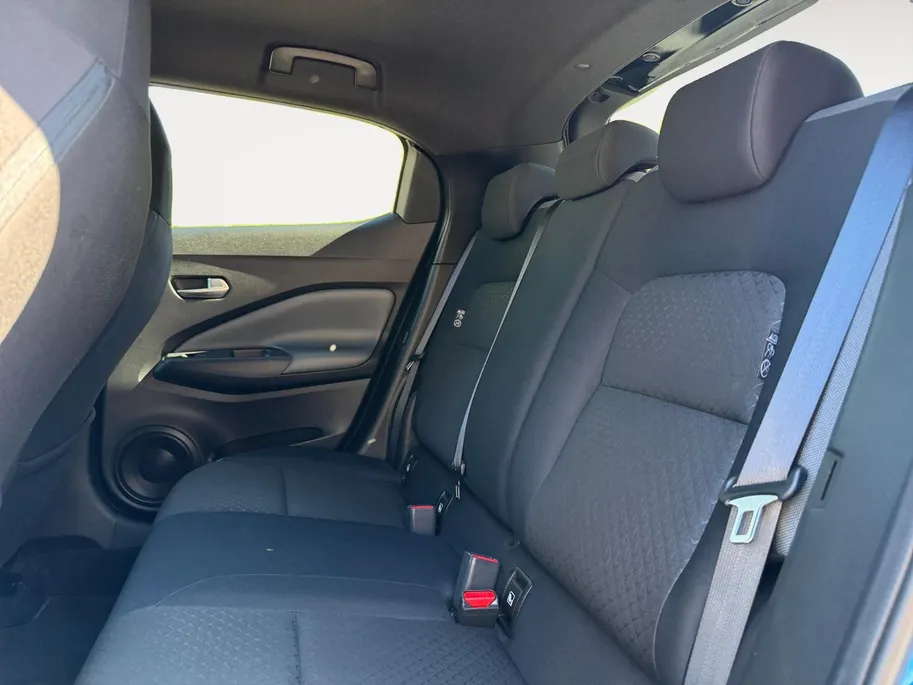 Nissan Juke 1.0 DIG-T Business Edition | Afneembare trekhaak | Verwarmde Voorstoelen | Nav | Cruise | Climate | Achteruitrijcamera |