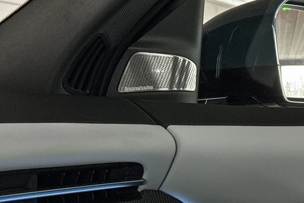 BMW iX3 50 xDrive 113 kWh