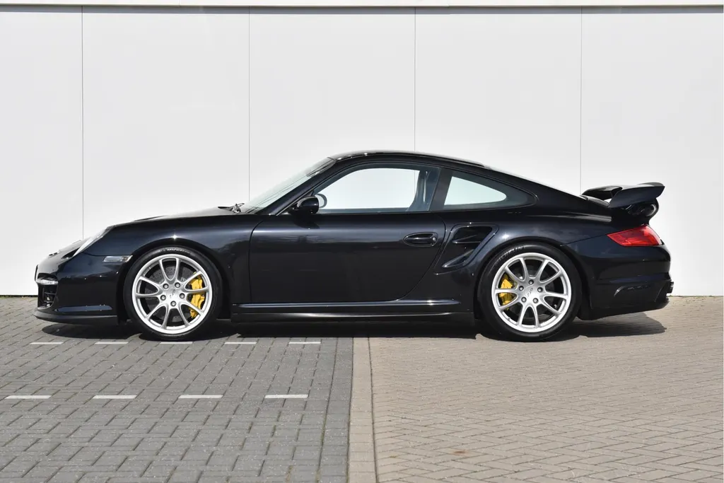Porsche 911 3.6 GT2